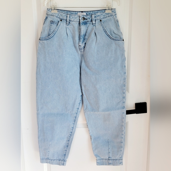 Gianni Bini High-waist Boyfriend Tapered Ankle-length Lightwash Jeans Sz 28 - Picture 2 of 9